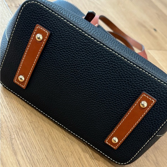 EUC Dooney & Bourke - Pebble Grain Brinley - Black Leather - Picture 8 of 15